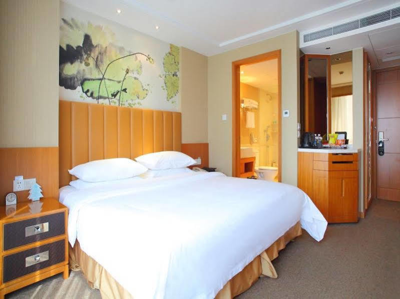 Jinling Plaza Changzhou Гуанджоу Екстериор снимка